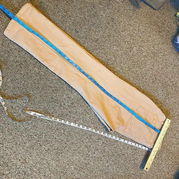 LL Bean Classic Fit Jeans Women Size 10 Regular Pockets - Picture 2 of 5